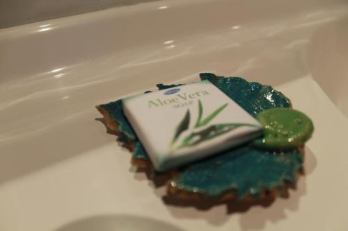 a cupcake sitting on top of a bath tub at Ferienhotel Samerhof in Pfarrwerfen