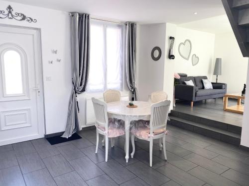 Villa la Vie, Maison entière pour 4 personnes, avec extérieur, Tout inclus, ménage, linge, wifi