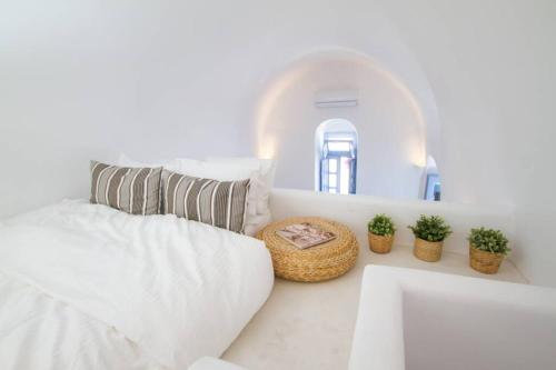 Twin Cave House