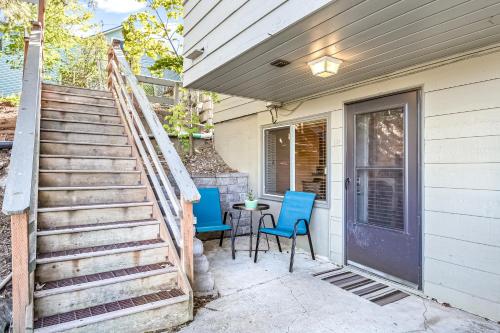 Driftwood Waterfront Gem – Photos 4