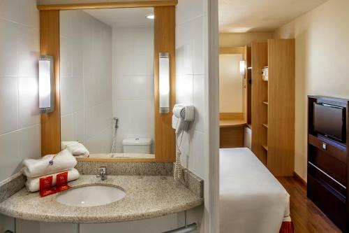 Ένα μπάνιο στο ibis Belo Horizonte Liberdade