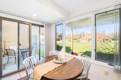 Pleasantview Condos – Photos 5