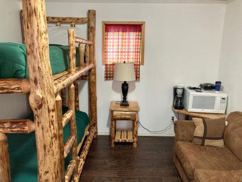 Gwin's Lodge & Roadhouse – Photos 3