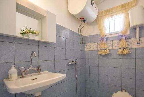 Gallery image of Dora's Tsilivi Beach House A by "elite" in Plános