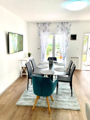 D&A Apartment with private swimming pool