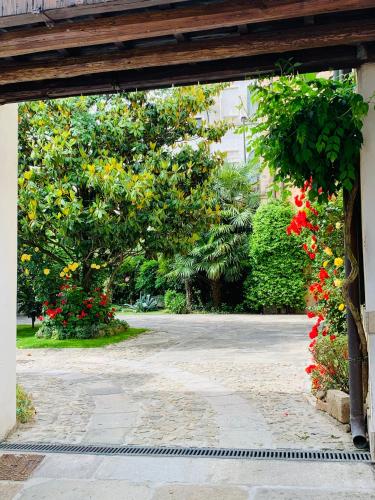 Un jardín fuera de INTERNO 2 Este centro