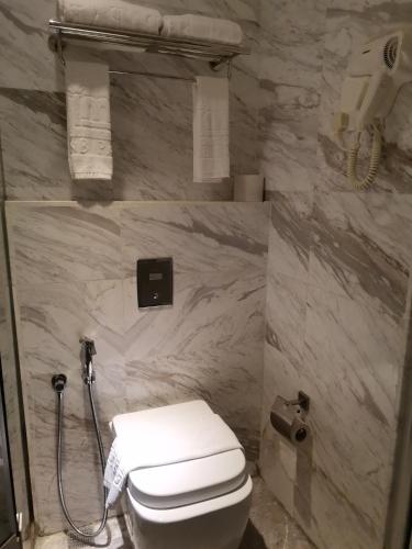 Ένα μπάνιο στο InnB Park Hotel