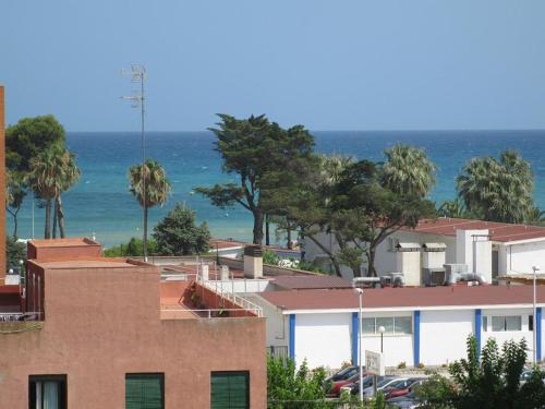 Benicarlo 4A1, Apartamento con buena terraza y vistas al mar,Wifi, garaje
