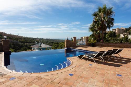 Elviria Villa 7 P 5 min Nikki Beach-East Marbella (Spanje ...