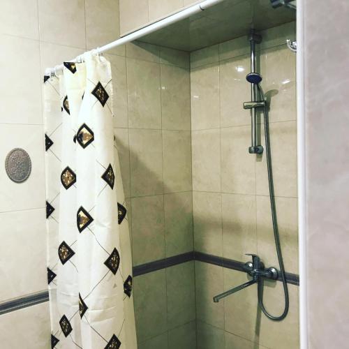 Bilik mandi di Дом Отдыха