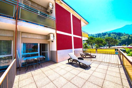 Nespecifikovaný výhled na hory nebo výhled na hory při pohledu z aparthotelu