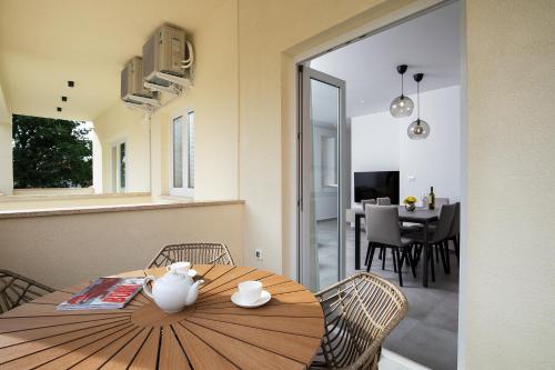 Apartments Igor