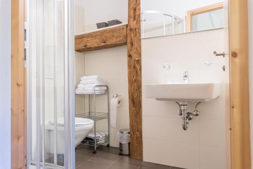 Koupelna v ubytování Strasserhof tenuta-Weingut