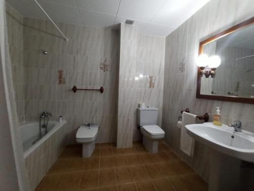 Koupelna v ubytování Apartamento Can Giru