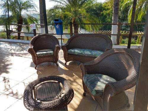 Κήπος έξω από το Enseada Nautico Apart Flat I Vista para o Lago Corumbá