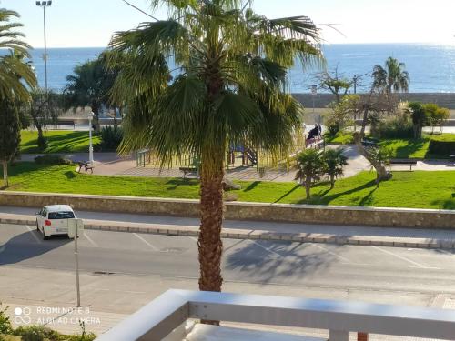 Apartamento playa con vistas al mar, Torre del Mar ...