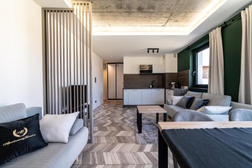 Η κουζίνα ή μικρή κουζίνα στο Apartamenty Gdansk EU- Apartamenty Jelitkowska 11, 200m od morza