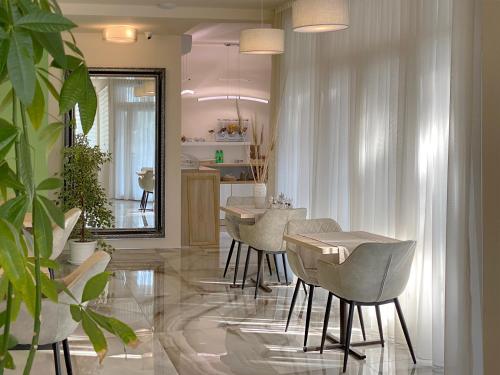 Posezení v ubytování Shangri La Mansion