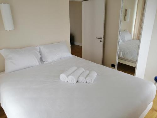 Postel nebo postele na pokoji v ubytování Subtropik Apartments in Batumi