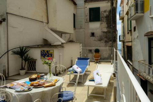 Foto da galeria de La Rosa dei Venti - Scirocco em Amalfi