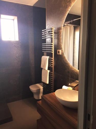Bilik mandi di Suite privée du balcon du vieux port Marseille