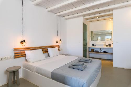 Ultramare Superior Suites with Seaview