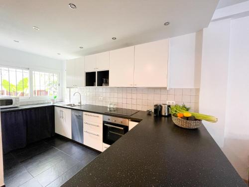 Enjoy Marbella in a TOP Location Near the Beach