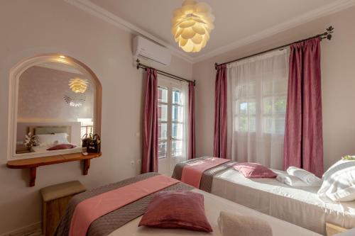 Ένα ή περισσότερα κρεβάτια σε δωμάτιο στο Dielino Amazing Sunset View