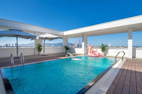 Bazén v ubytování Lamanga Hotel & Suites nebo v jeho okolí
