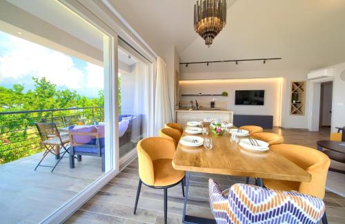 Villa Vista Deluxe