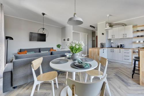 Η κουζίνα ή μικρή κουζίνα στο Staywin Apartments Chmielna Park