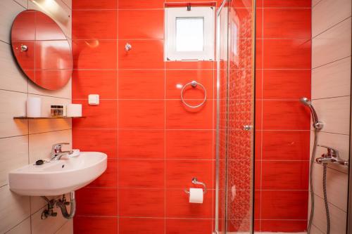 Bathroom sa Kokalas Resort