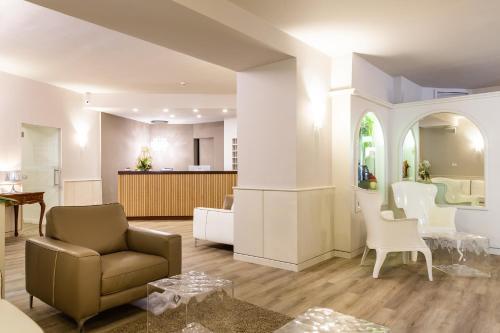Posezení v ubytování Pace 1954 Hotel