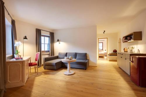 Historic Guesthouse BIRCHER B&B Apartments near Sterzingにあるシーティングエリア