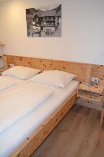 Postel nebo postele na pokoji v ubytování Pension Schweiger