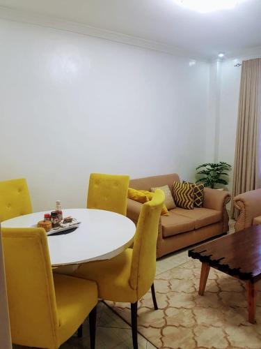 Posezení v ubytování Sandalwood Suites Nakuru - Studios & One Bedroom Suites