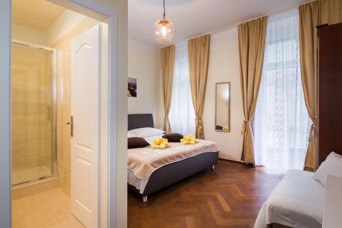 Riva Rooms