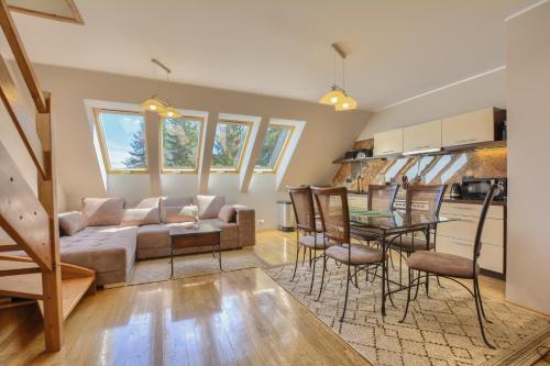 Posedenie v ubytovaní Apartament Polana-Karpacz