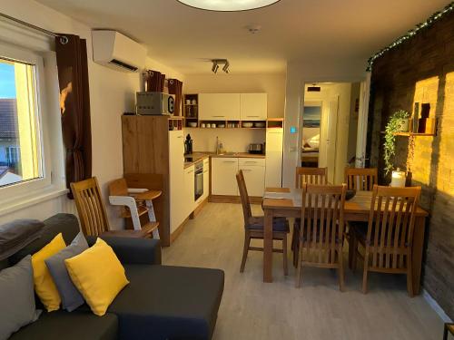 Kuchyň nebo kuchyňský kout v ubytování Haus Langweid - Moderne Ferienwohnungen mit Luxus im Inntal