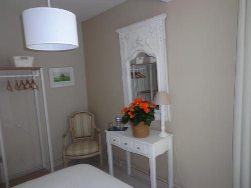 Gallery image of Les fleurs du Mont in Céaux