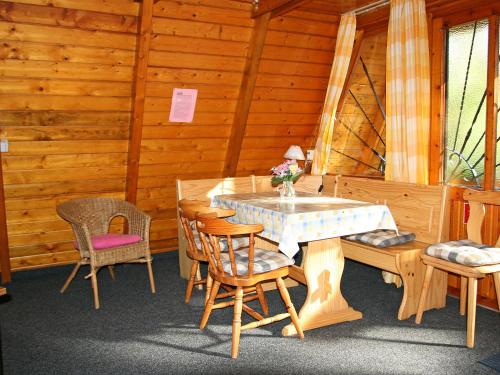 Imagen de la galería de Chalet Nepumuk-3 by Interhome, en Arendsee