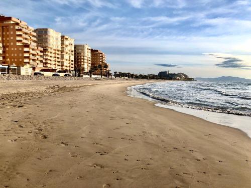 Playa de o cerca de este apartamento