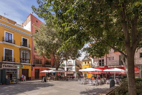 Hernando Colon Deluxe Suite by Valcambre, Sevilla ...