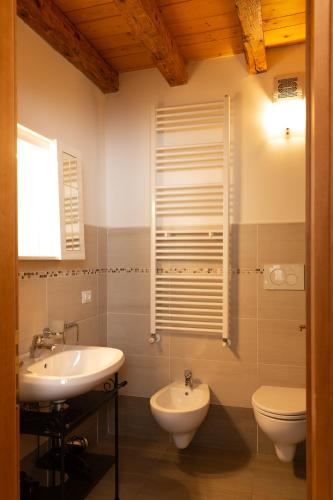 Un baño de Albergo Diffuso Polcenigo P.Lacchin