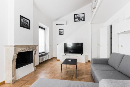 Hostmate - Milano - Vicolo Fiori - Brera