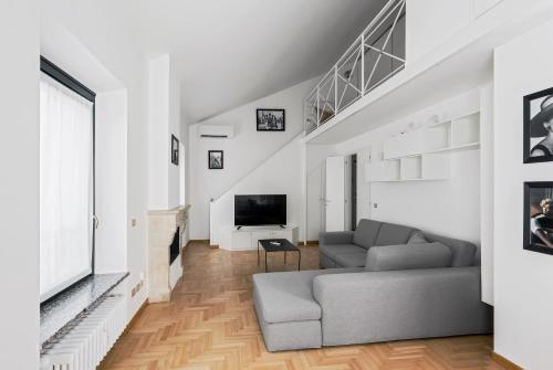 Hostmate - Milano - Vicolo Fiori - Brera
