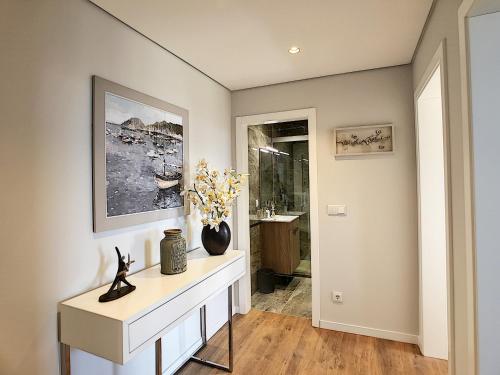 Paradise Haven - Refined modern T3 by LovelyStay