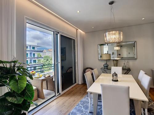 Paradise Haven - Refined modern T3 by LovelyStay