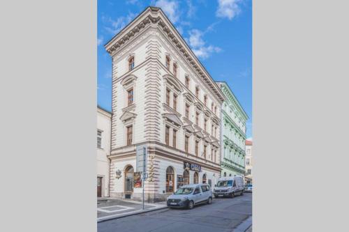 Fotografie z fotogalerie ubytování Carolina's CENTRAL Apartment v destinaci Hradec Králové