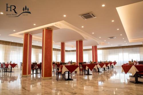 Restaurace v ubytování Hotel Reali